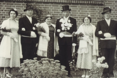 1960! König Josef Holtappels mit seiner Königin Fine und seinem Gefolge Georg und Paula Gier sowie Gerd und Elisabeth Weyhofen!