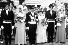 1973! König Georg Gier mit seiner Königin Paula und seinem Gefolge Erich und Franziska Waldermann sowie Klaus und Annemie Adams!