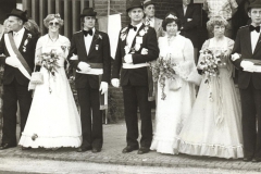 1980! König Johann Becker mit seiner Königin Elli und seinem Gefolge v. l. Heinrich und Käthe Hegmann, Erich und Franziska Waldermann sowie Henk und Henni de Kok!